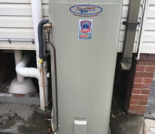250 litre Aquamax electric hot water system